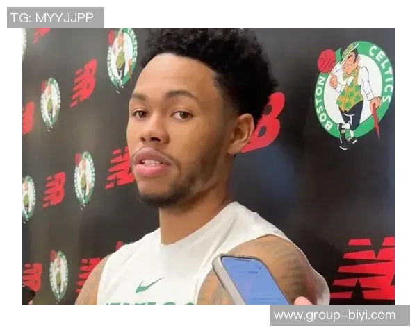 安芬尼西蒙斯表现出色砍下23分马祖拉称其值得更多出场时间